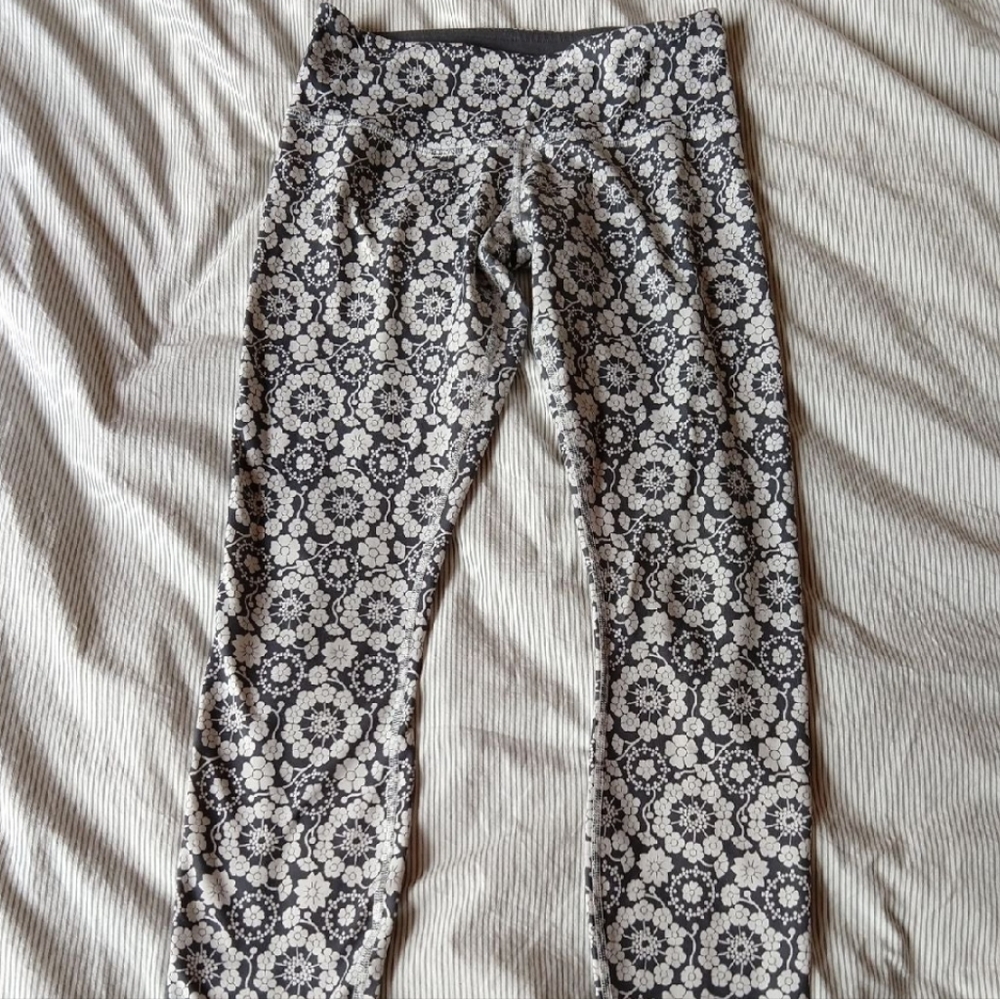 Lululemon floral leggings